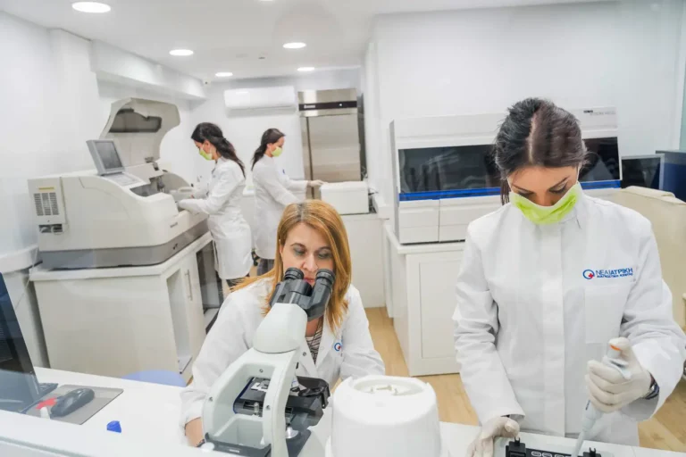 nea-iatriki-zografou-diagnostiko-kentro-mikroviologiko-ergastirio-kaliviotis-theophanis-4